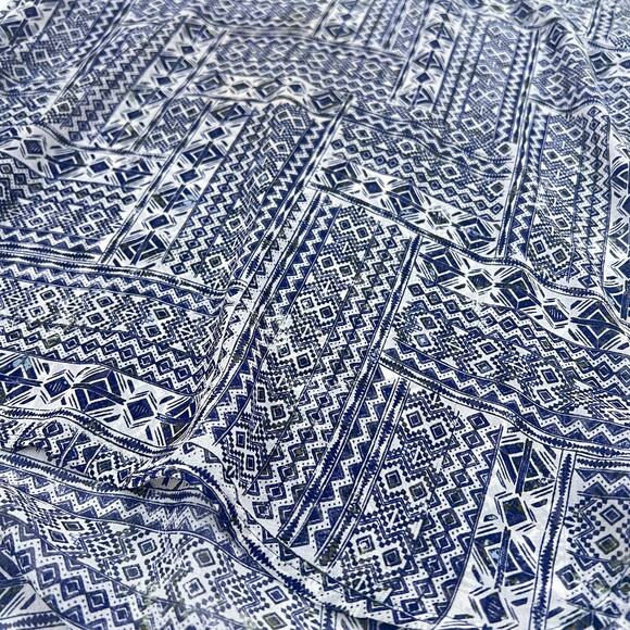 J. Jill Wearever Blouse Tunic Tribal Geometric Print High Low Hem XS Women's - Picture 3 of 10